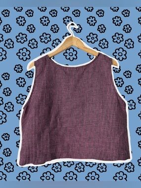 Women’s Sleeveless Gingham Crop Top - pink and black
